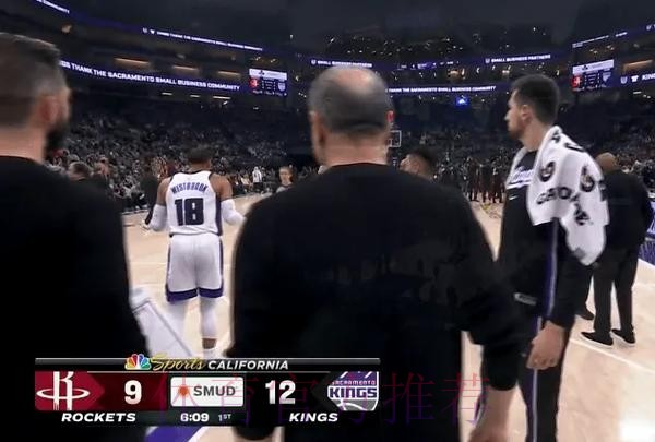 威少开局3中0拿到0分4篮板3助攻,暂停期间和裁判沟通判罚 威少开局3中0拿到0分4篮板3助攻,暂停期间和裁判沟通判罚